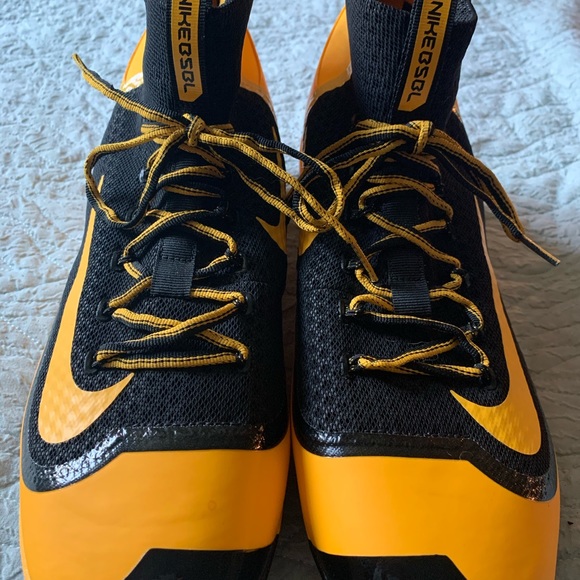 NWOT Nike Air Huarache Size 16 Baseball Cleats - Picture 1 of 4